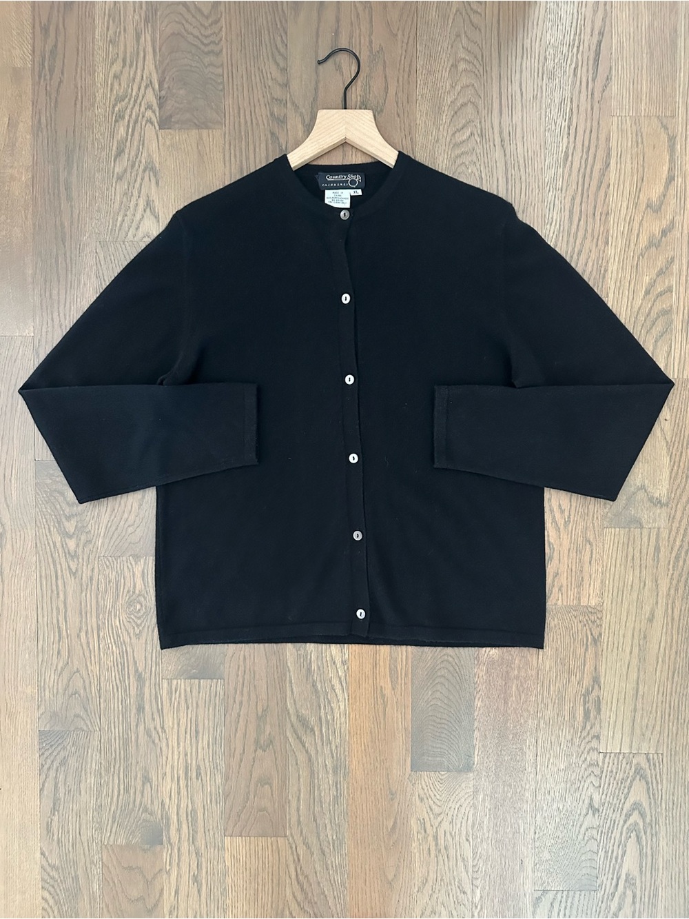 Vintage Country Shop Cashmere Crew Neck Cardigan Sweater in Black Extra Large